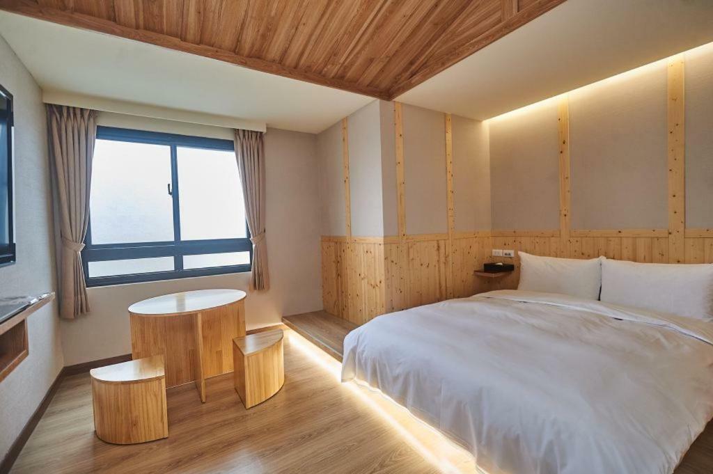 Sung Tai Hotel Kaohsiung Eksteriør billede