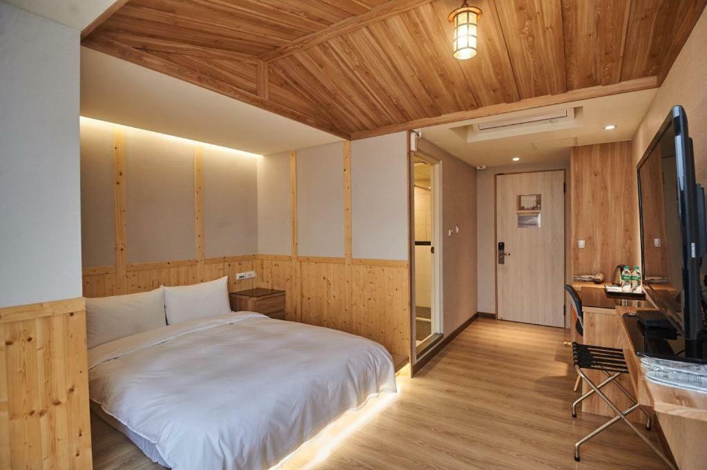 Sung Tai Hotel Kaohsiung Eksteriør billede